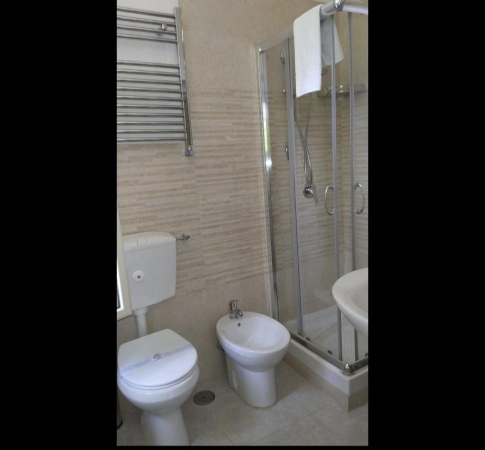 Bed and Breakfast Il Roseto Фрозиноне Экстерьер фото