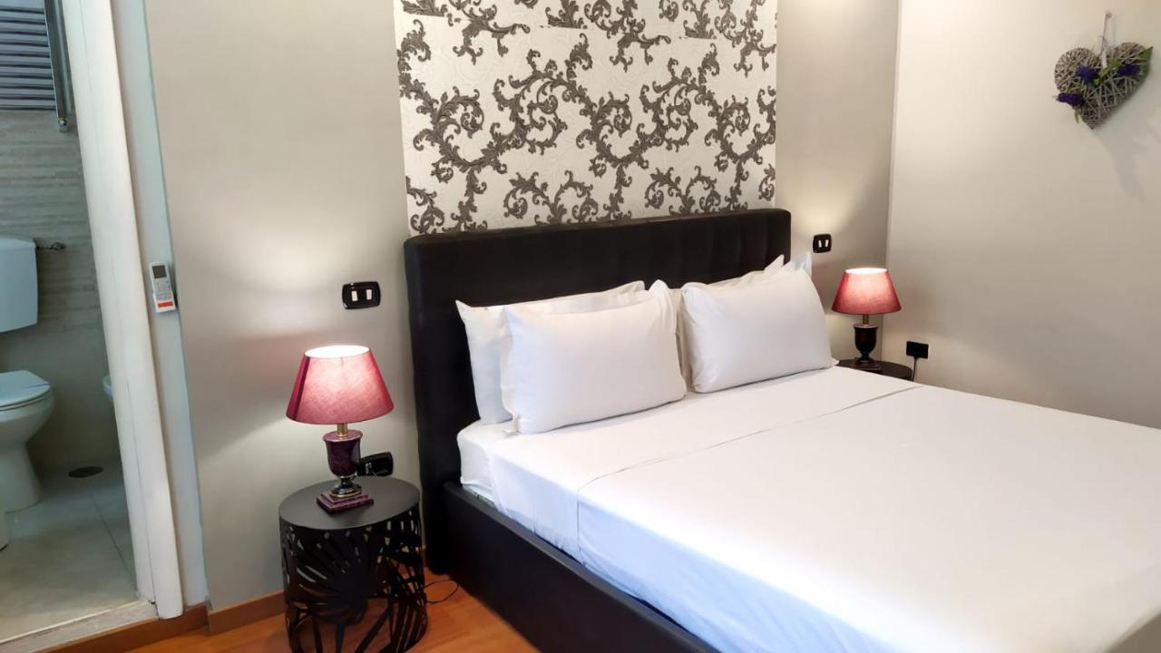 Bed and Breakfast Il Roseto Фрозиноне Экстерьер фото