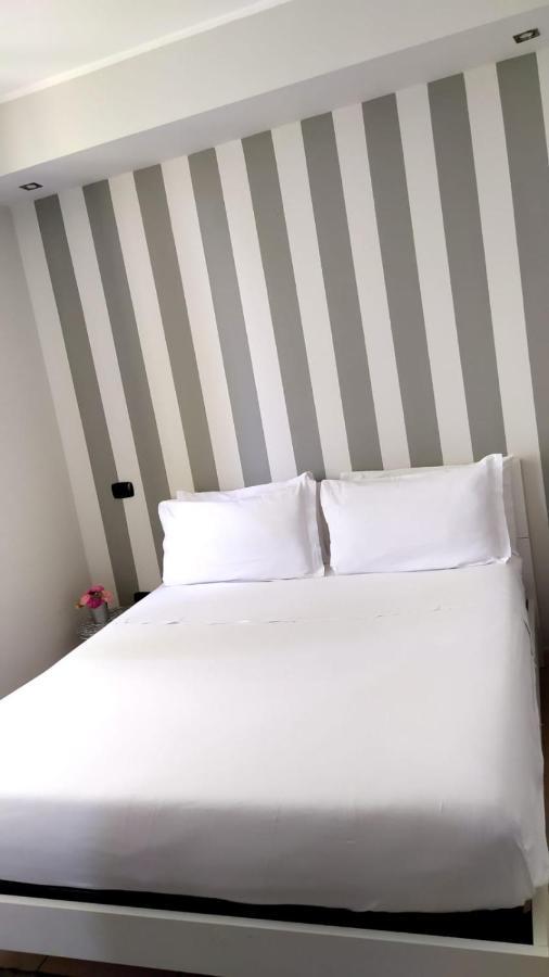 Bed and Breakfast Il Roseto Фрозиноне Экстерьер фото
