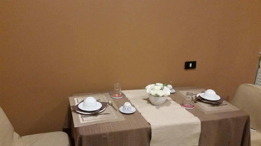 Bed and Breakfast Il Roseto Фрозиноне Экстерьер фото