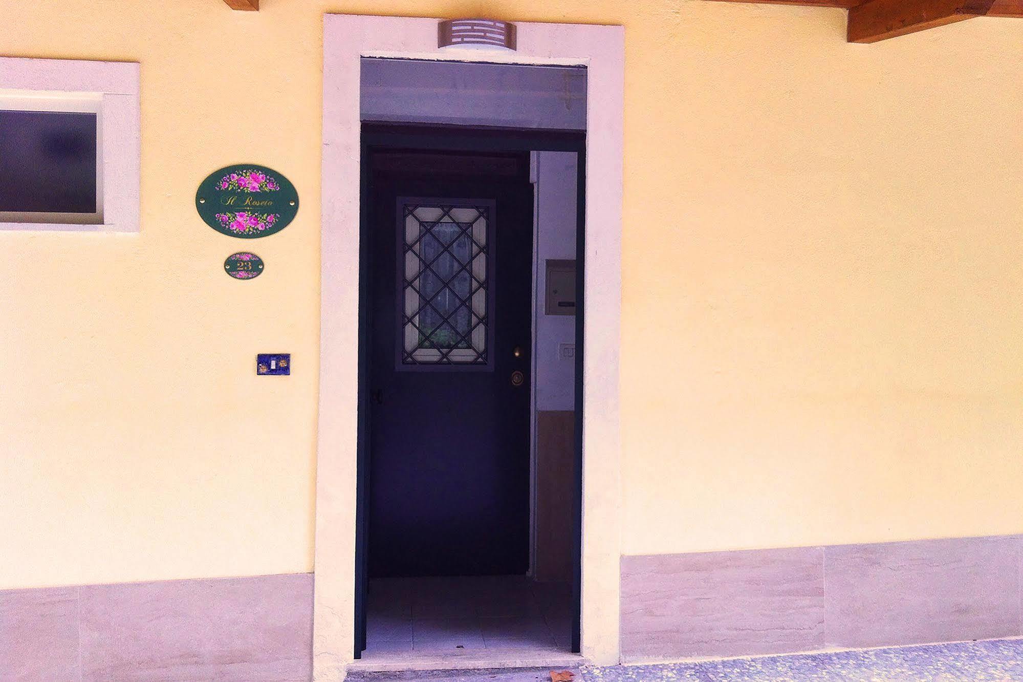 Bed and Breakfast Il Roseto Фрозиноне Экстерьер фото