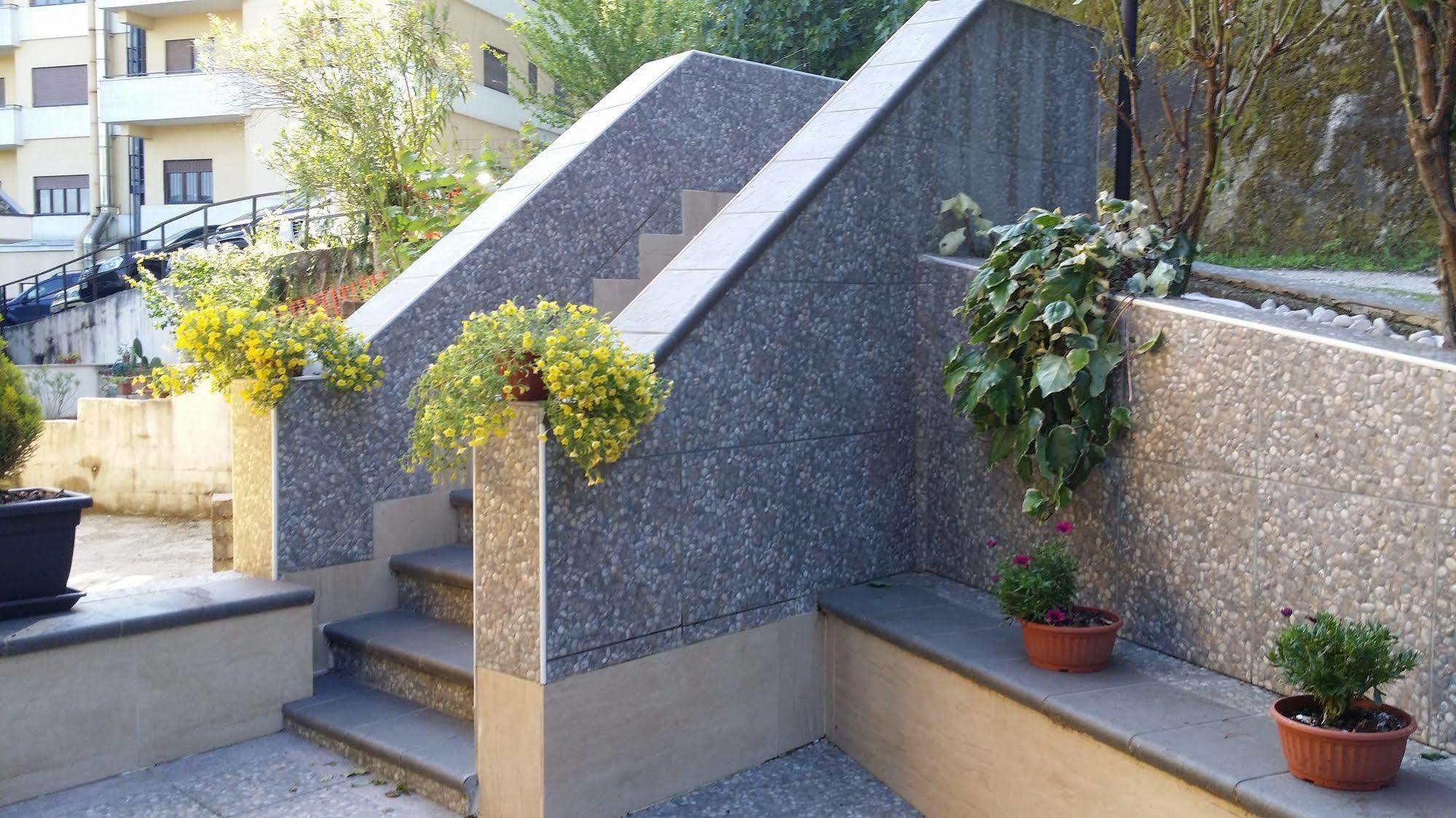 Bed and Breakfast Il Roseto Фрозиноне Экстерьер фото