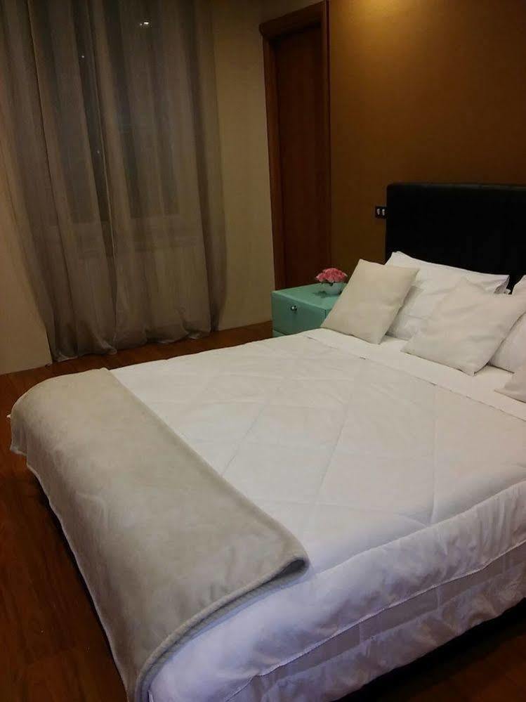 Bed and Breakfast Il Roseto Фрозиноне Экстерьер фото