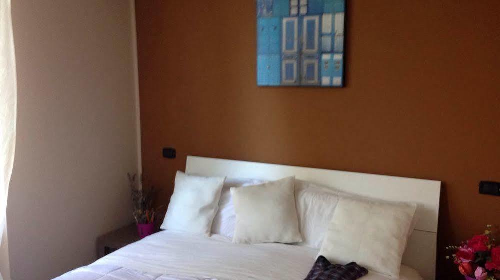Bed and Breakfast Il Roseto Фрозиноне Экстерьер фото